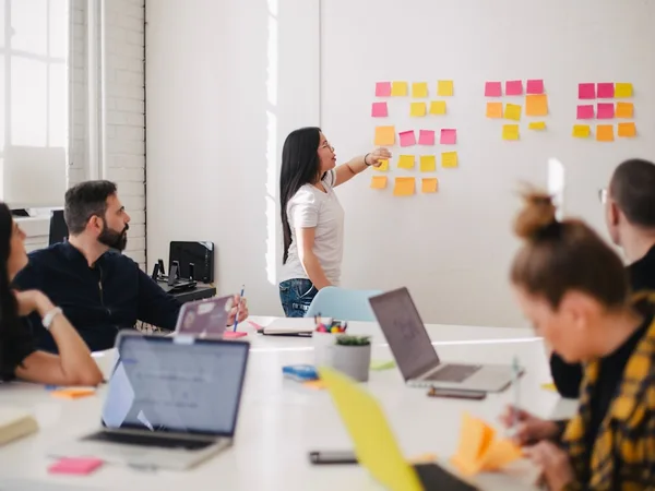 Mastering Hybrid Methodologies in Enterprise Projects